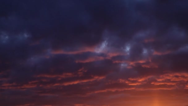 Zaman Geçiyor Güneş Doğarken Sabah Kırmızı Bulutlar — Stok video