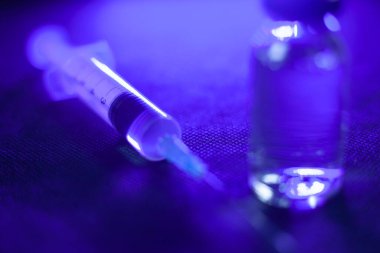 Aşı tüpü grip aşısı iğne şırıngası, aşı tıbbi konsept, hastalık tedavi aşısı önleme hastalığı.