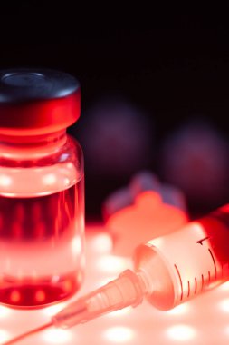 Aşı tüpü grip aşısı iğne şırıngası, aşı tıbbi konsept, hastalık tedavi aşısı önleme hastalığı.