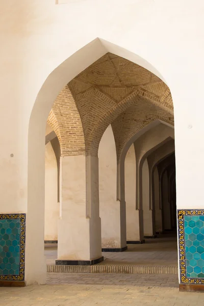 Columns arch corridor. Landmarks in Bukhara — Stock Photo, Image