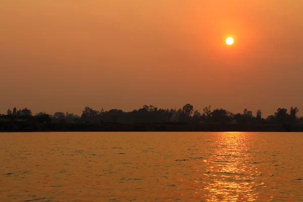 Mekong Nehri günbatımı — Stok fotoğraf