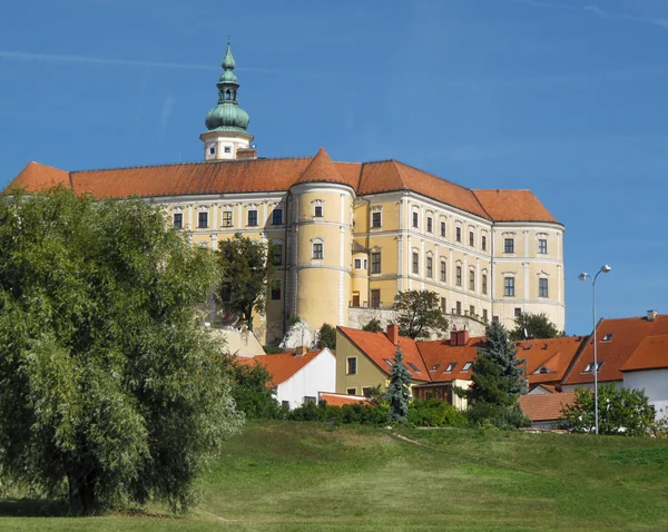 Mikulov, Södra Mähren, stadens slott — Stockfoto