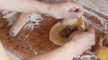 Hıngel. Yemek, yemek tarifi işlemi. Modelleme