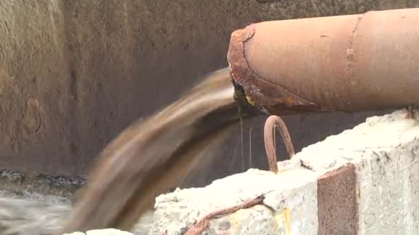 排水渠。污水收集系统。处理设施。脏水 — 图库视频影像