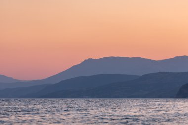 Sunrise Kırım'deniz kıyısında