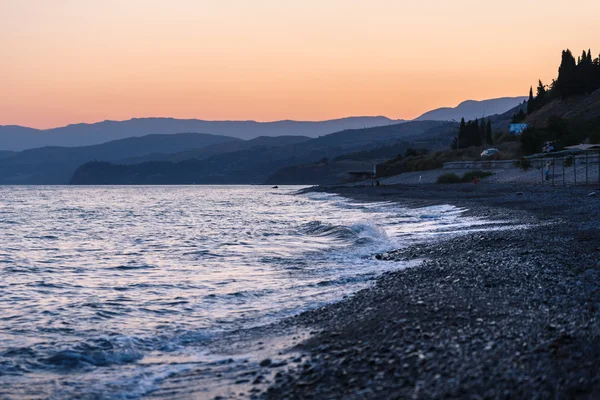 Восход солнца на морском побережье Крыма — стоковое фото
