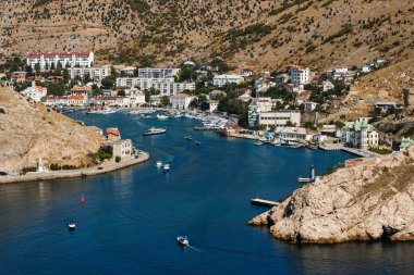 yün ile dağlarının görünümü