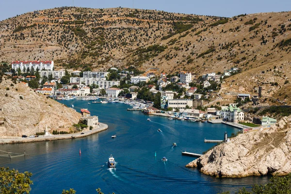 yün ile dağlarının görünümü