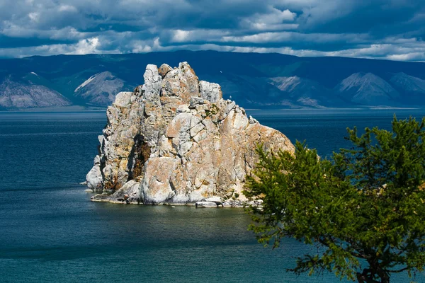 Shaman Mountain, Cape Burkhan, ilha Olkhon — Fotografia de Stock