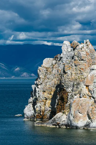 Şaman dağ, Cape Burhan, ada Olkhon