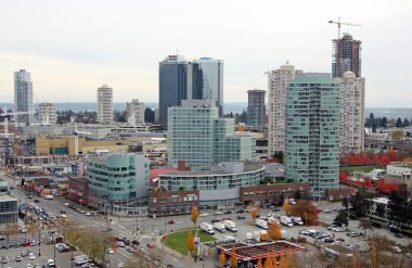 Bazı Burnaby highrises ve Metropolis Metrotowm alışveriş merkezinde.