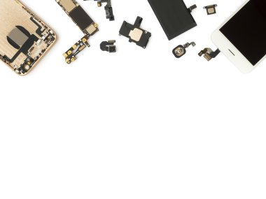 Akıllı telefon bileşenleri izole düz Lay