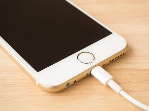  Apple iphone6 yıldırım Usb kablo ile şarj