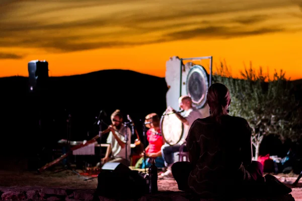 Günbatımı müzik meditasyon