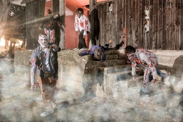 Zombi saldırı kıyamet