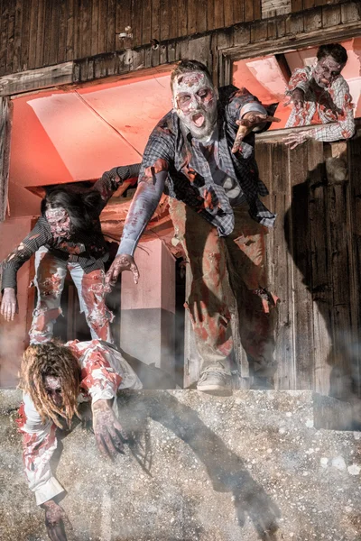 Zombi saldırı kıyamet