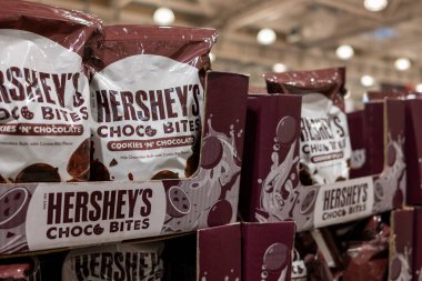 Hershey 'nin Çikolatalı Kurabiyeleri ve Çikolata Ürünleri Paketleme