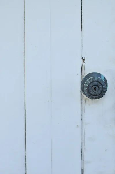 Kapı kolu anahtar deliği