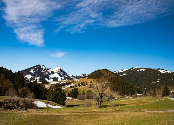 Csodálatos hegyi táj Bajorországban — Stock Fotó