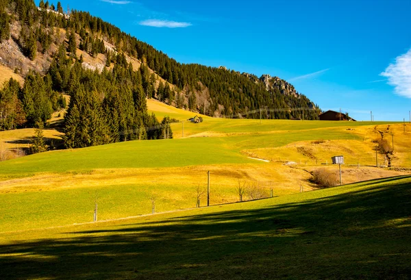 Paesaggio magico di montagna in Baviera — Foto Stock