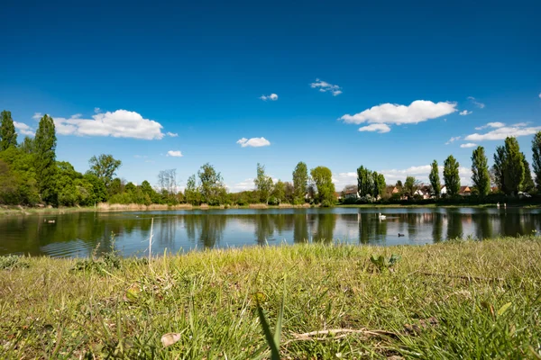 Lindo lago na Alemanha Imagens De Bancos De Imagens