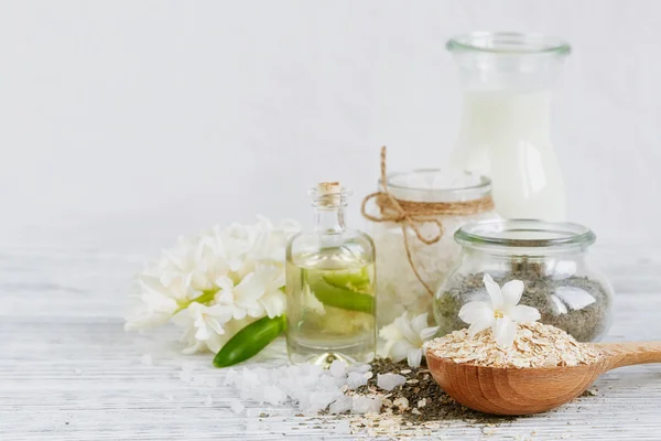 Natural ingredients for homemade facial and body mask (scrub) — Stock Photo, Image