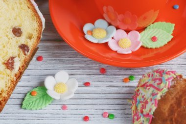 Paskalya - Paskalya kek, kahve fincanı ve renkli için Tablo ayarı 