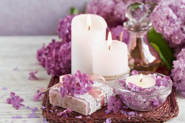 Spa Konsept: kaplıca tedavisi doğal deniz tuzu ile kompozisyon,