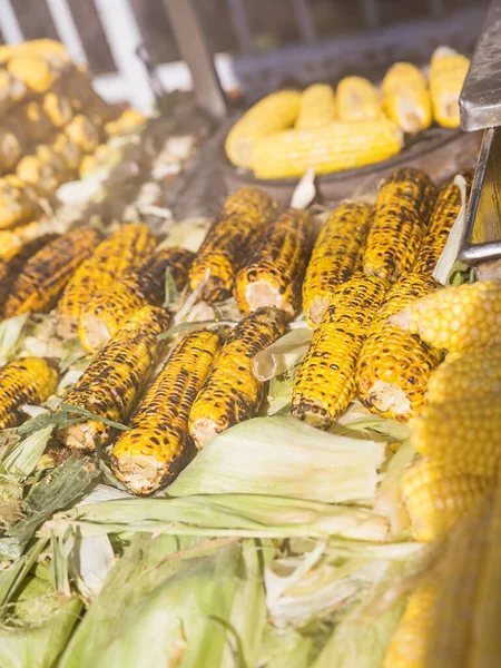 Cozido Grelhado Milho Doce Para Venda Rua Comida Rápida Rua — Fotografia de Stock