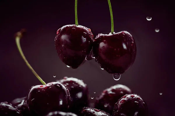 Close Ripe Juicy Sweet Cherries Water Drops Ceramic Bowl Dark — Stok fotoğraf