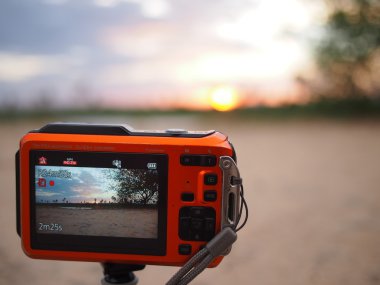 Günbatımı Fotoğraf makinesi ekranı izlendi