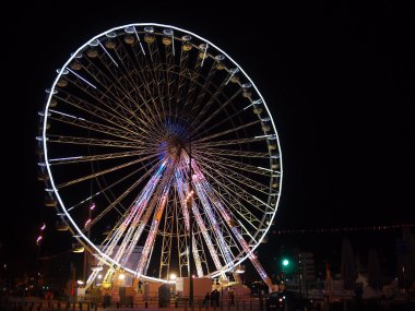 Marsilya dönme dolap