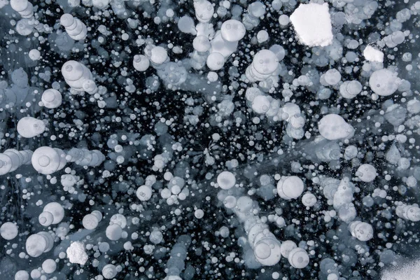 Buz ve donmuş kabarcıklar