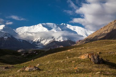 Lenin peak zirvesine.
