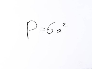 (a) için cebirsel kare formülü beyaz tahta üzerine siyah işaretleyici ile yazılmış