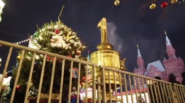 Rusya, Moskova 'daki Kızıl Meydan' da Noel Ağacı