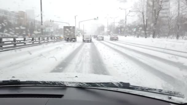 Januari 2021 Moscow Russia Auto Rijden Een Besneeuwde Weg Schieten — Stockvideo