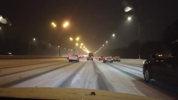 Januari 2021 Moscow Ryssland Bilar Som Kör Snötäckt Väg Fotografering — Stockvideo