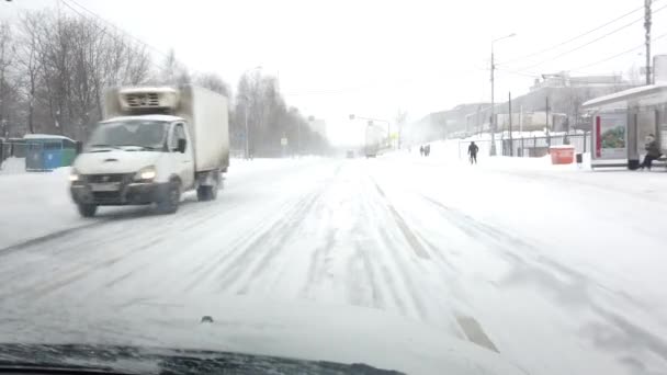 Januari 2021 Moscow Russia Auto Rijden Een Besneeuwde Weg Schieten — Stockvideo