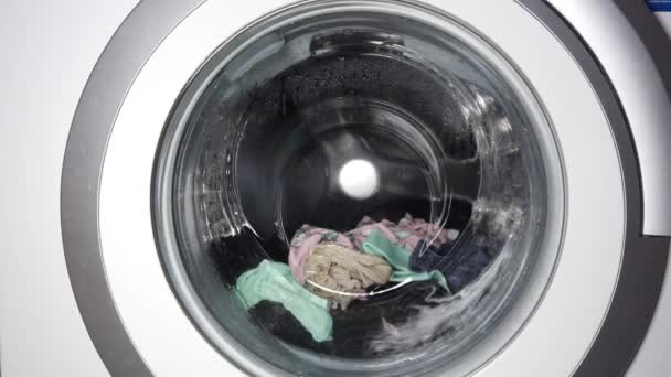 Der Trommel Der Waschmaschine Drehen Sich Die Dinge Waschen Hause — Stockvideo
