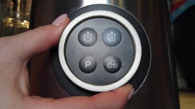 Mikserin hızını ayarlamak için çamaşır makinesi