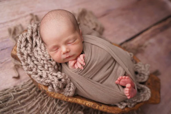 Slapen Pasgeboren Jongen Eerste Dagen Van Het Leven Pasgeboren Fotosessie — Stockfoto