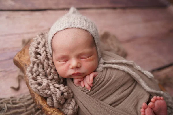 Slapen Pasgeboren Jongen Eerste Dagen Van Het Leven Pasgeboren Fotosessie — Stockfoto