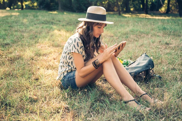 Kız seyir telefon Park