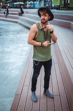 Yan ısırıkları güneş gözlüğü süre isteyen yenilikçi