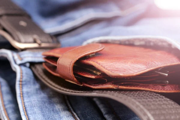 Кожаный Бумажник Кармана Джинсов — стоковое фото