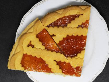 Portakal reçeli üst manzaralı pasta dilimi