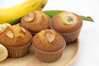 Ahşap tabak muz pasta