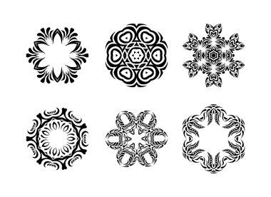 Vektör beyaz zemin üzerine Arapça mandala kümesi