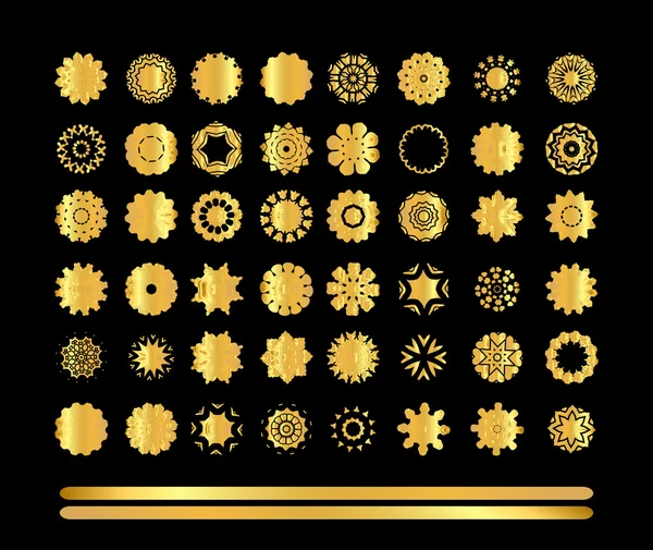 Mandala de oro sobre fondo negro — Archivo Imágenes Vectoriales